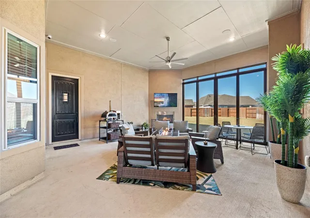 3rd image of 10703 Hilltop Harbor Wy, Cypress, TX 77433 | MLS# 50341616