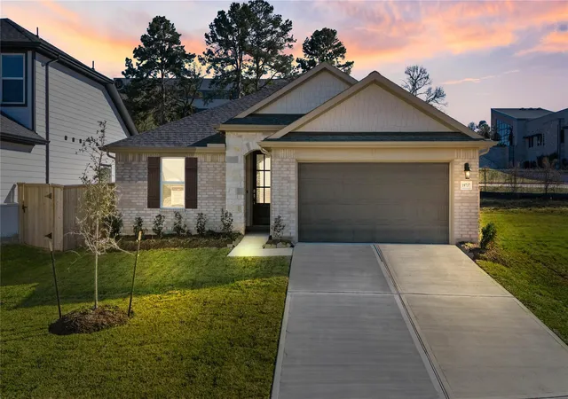Photo 1 of Single family home for sale at 19737 Flag View Dr, Montgomery, TX 77316 | MLS# 36883858 | Listing updated on 2026-09-14