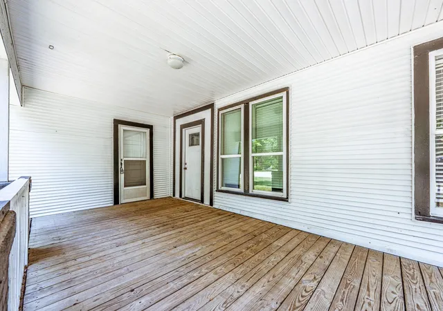 Photo 32 of Single family home for sale at 522 E Morris St, Madisonville, TX 77864 | MLS# 90305976 | Listing updated on 2026-08-01