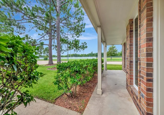 image of 803 Island Meadow Ct, Houston, TX 77062 | MLS# 66694435