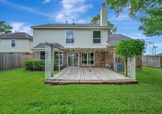 image of 803 Island Meadow Ct, Houston, TX 77062 | MLS# 66694435