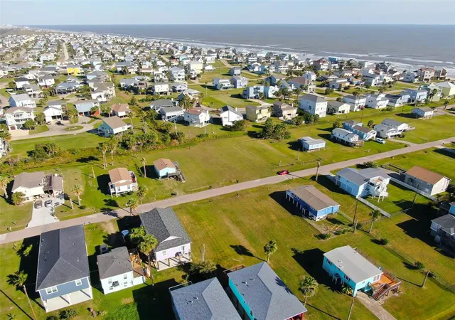 Photo 3 of Land for sale at 4024a Surf Dr, Galveston, TX 77554 | MLS# 81361076 | Listing updated on 2026-07-04