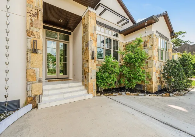3rd image of 5 W Shady Ln #D, Houston, TX 77063 | MLS# 40544851