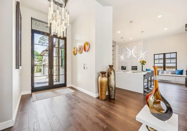 4th image of 5 W Shady Ln #D, Houston, TX 77063 | MLS# 40544851