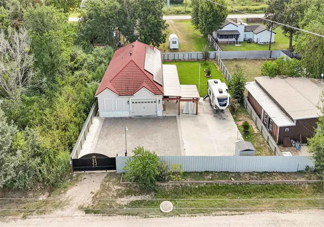 Homes for sale in Hempstead, TX | 509 Joan Of Arc Dr, Hempstead, TX 77445 | MLS# 95356405