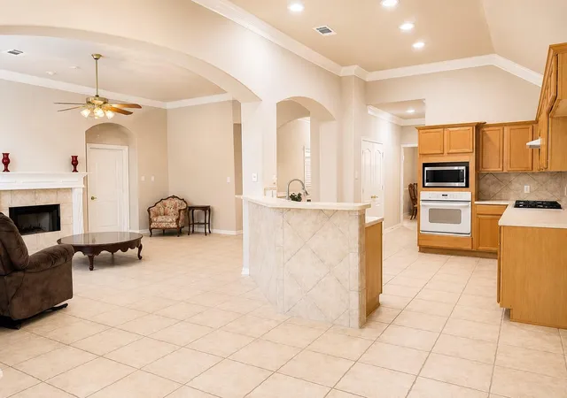 5th image of 519 Oleander St, Lake Jackson, TX 77566 | MLS# 93061692