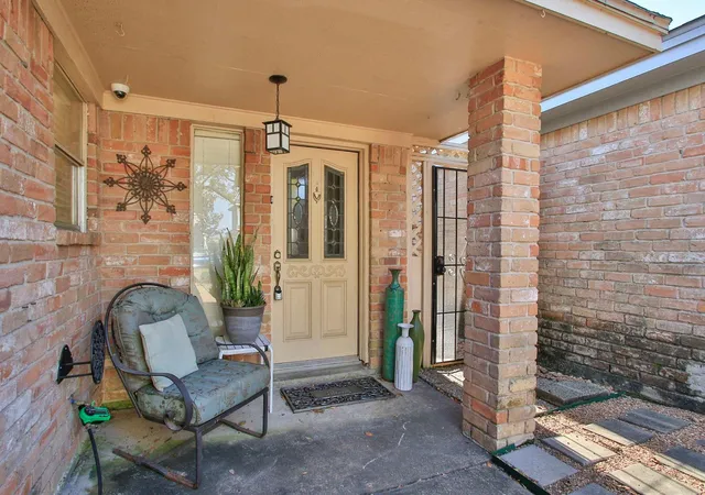 Photo 3 of Single family home for sale at 4619 Cashel Glen Dr, Houston, TX 77069 | MLS# 82784497 | Listing updated on 2026-09-21
