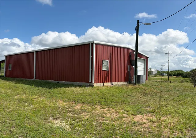 Homes for sale in Kingsland, TX | 1060 Ranch Road 3404, Kingsland, TX 78639 | MLS# 21265969
