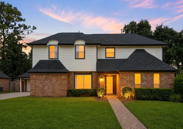 Photo 1 of Single family home for sale at 5514 Pine Arbor Dr, Houston, TX 77066 | MLS# 44627904 | Listing updated on 2026-09-22