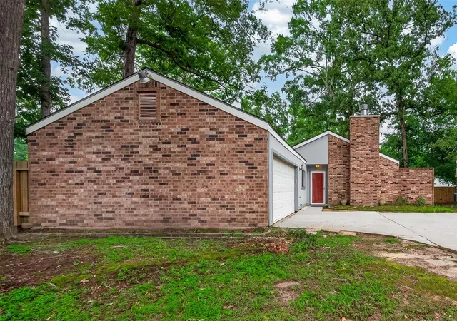 2nd image of 3230 Brookgreen Dr, Kingwood, TX 77339 | MLS# 63176324
