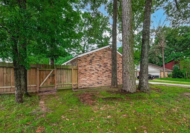 3rd image of 3230 Brookgreen Dr, Kingwood, TX 77339 | MLS# 63176324