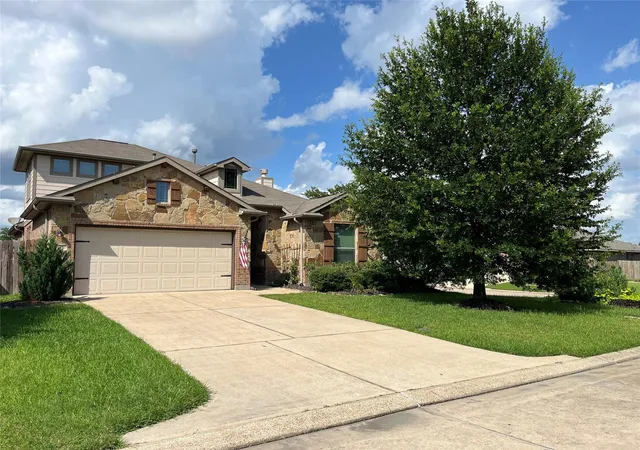 Photo 1 of Single family home for sale at 102 Piney Pathway, Magnolia, TX 77354 | MLS# 93175934 | Listing updated on 2026-08-17