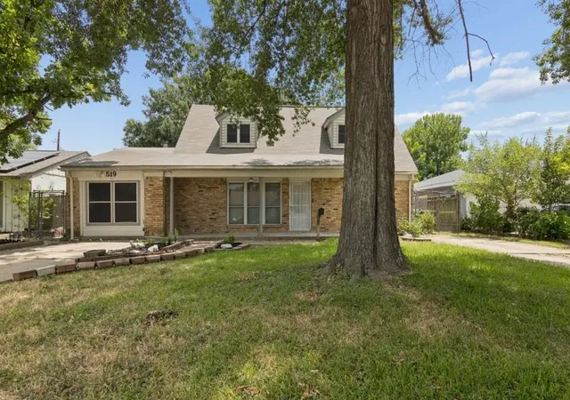 1st image of 519 Oldcastle St, Houston, TX 77013 | MLS# 70827910