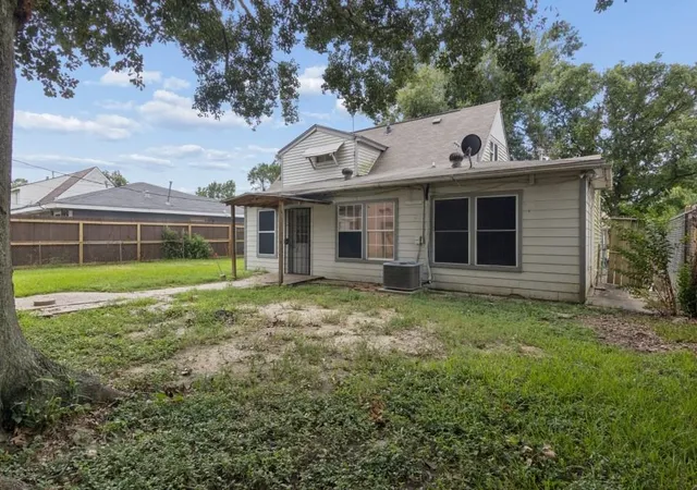 27th image of 519 Oldcastle St, Houston, TX 77013 | MLS# 70827910