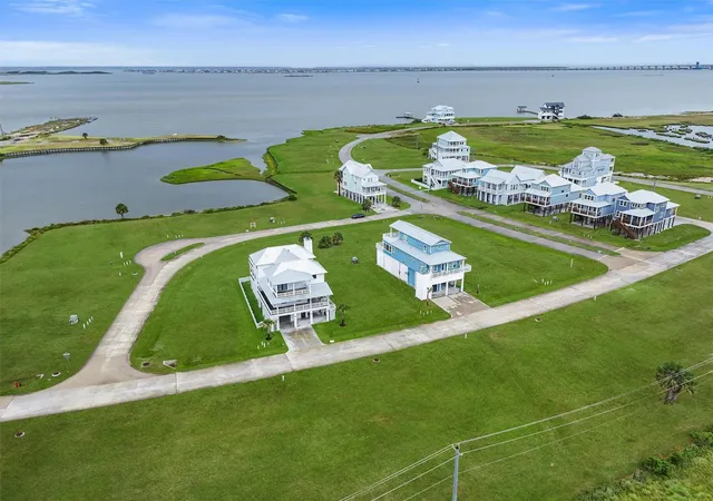 1st image of 10814 Sweetwater Cove Blvd, Galveston, TX 77554 | MLS# 12858745