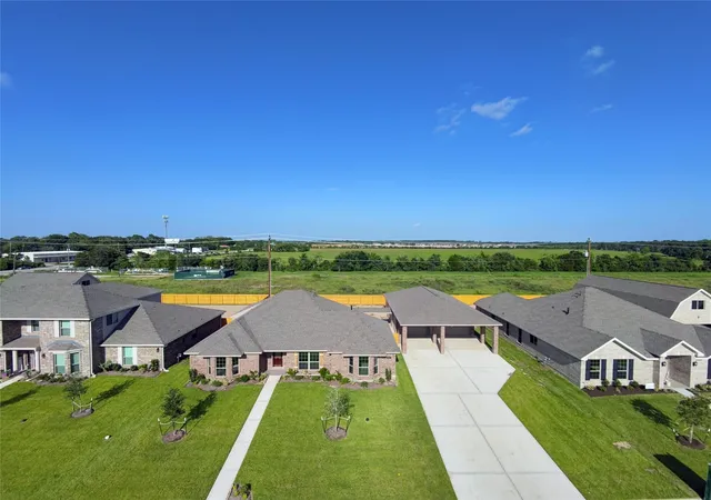 Photo 2 of Single family home for sale at 3805 Verde River Rd, League City, TX 77539 | MLS# 31036469 | Listing updated on 2026-08-03