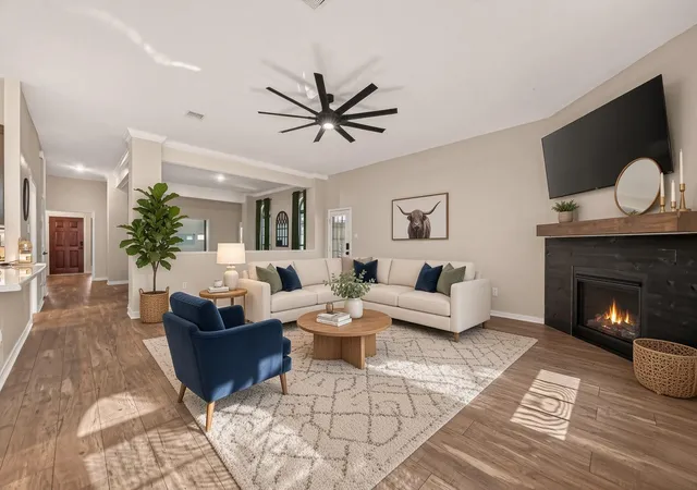 Photo 2 of Single family home for sale at 3310 Bastian Rd, Dickinson, TX 77539 | MLS# 79202672 | Listing updated on 2026-09-19