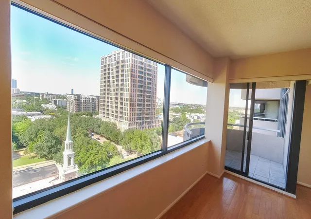 2nd image of 5000 Montrose Blvd #11B, Houston, TX 77006 | MLS# 40372216