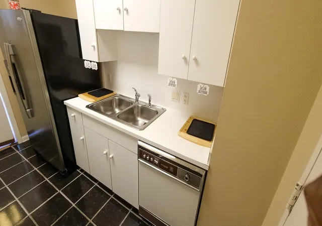 5th image of 5000 Montrose Blvd #11B, Houston, TX 77006 | MLS# 40372216