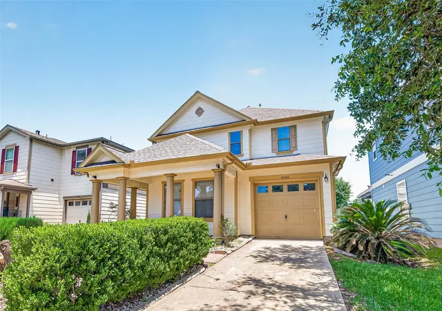 Photo 2 of Single family home for sale at 18902 Remington Park Dr, Houston, TX 77073 | MLS# 2921105 | Listing updated on 2026-09-13