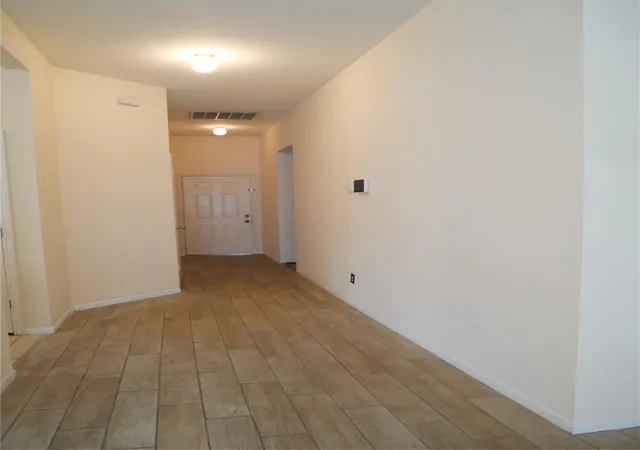 Photo 4 of Single family home for sale at 4923 Callery Creek Dr, Houston, TX 77053 | MLS# 41261350 | Listing updated on 2026-09-06