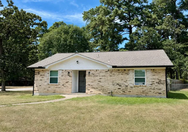 Photo 1 of Single family home for sale at 704 Janeway St, Lufkin, TX 75901 | MLS# 46551188 | Listing updated on 2026-09-04