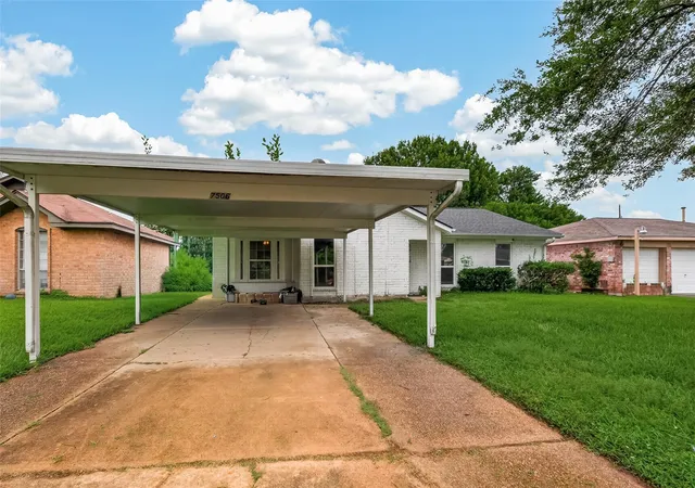 Homes for sale in Texas City, TX | 7506 Carver Ave, Texas City, TX 77591 | MLS# 52231165
