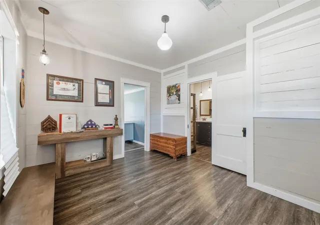 Photo 3 of Single family home for sale at 1903 Tigerpoint Rd, Brenham, TX 77833 | MLS# 37283538 | Listing updated on 2026-08-11
