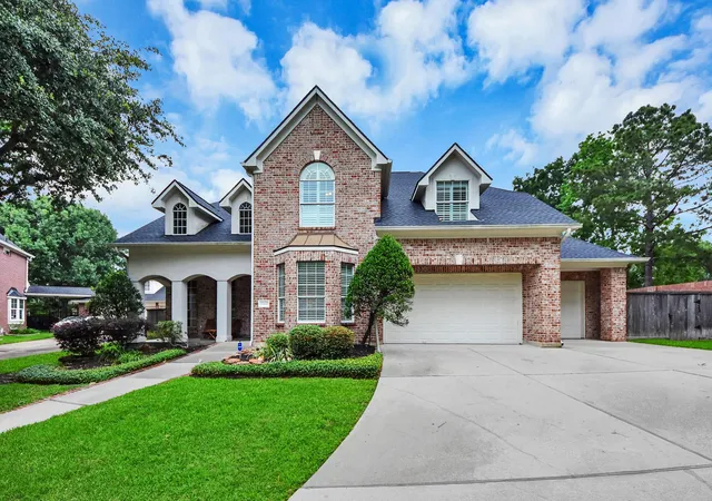 2nd image of 2502 Blossom Bay Ct, Houston, TX 77059 | MLS# 65531112