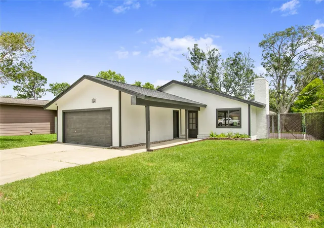 4th image of 4431 Ravine Dr, Friendswood, TX 77546 | MLS# 27297035