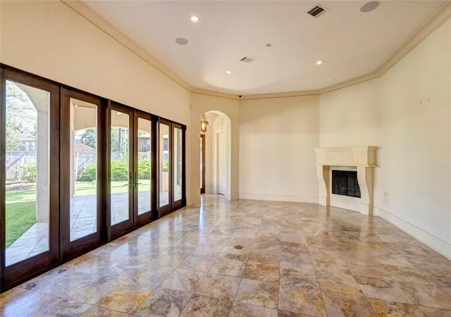 40th image of 710 Pinehaven Dr, Houston, TX 77024 | MLS# 20661972
