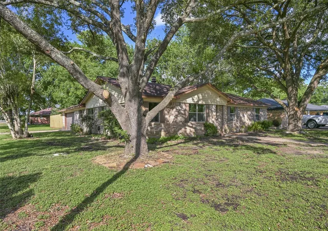 Homes for sale in Navasota, TX | 812 Victoria St, Navasota, TX 77868 | MLS# 64816132