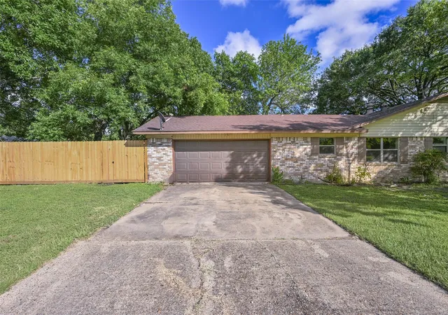Homes for sale in Navasota, TX | 812 Victoria St, Navasota, TX 77868 | MLS# 64816132