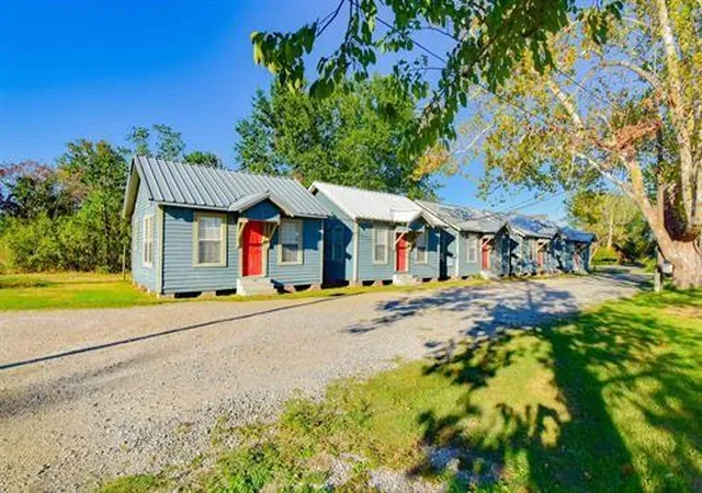 2nd image of 210 College St, Orange, TX 77630 | MLS# 16328494