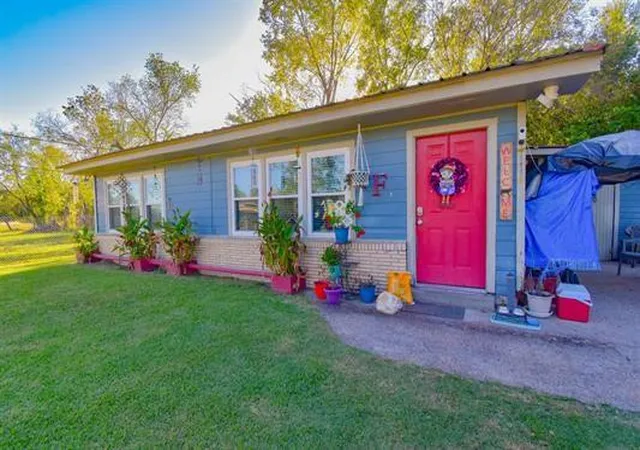 image of 210 College St, Orange, TX 77630 | MLS# 16328494