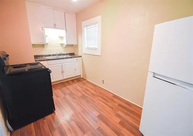image of 210 College St, Orange, TX 77630 | MLS# 16328494