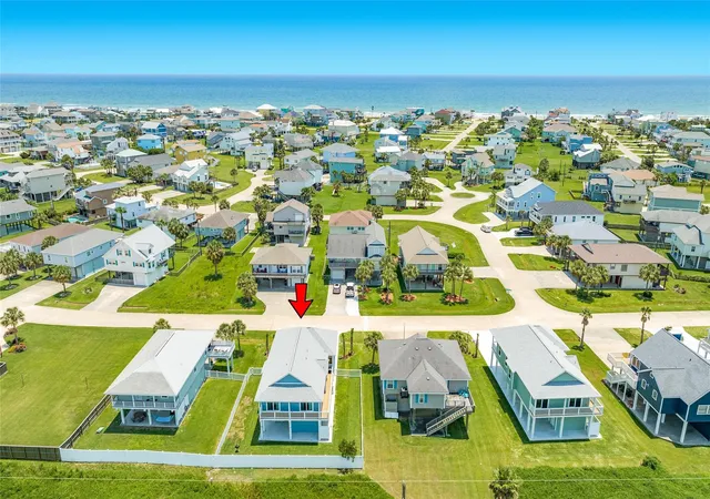 29th image of 13930 Pirates Beach Blvd, Galveston, TX 77554 | MLS# 33863429