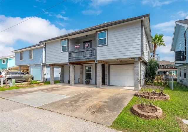 3rd image of 14 S Flamingo St, La Marque, TX 77568 | MLS# 19922807