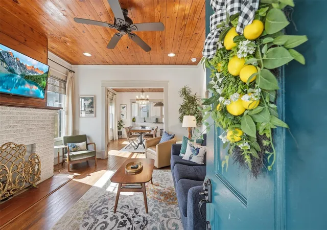 Photo 2 of Single family home for sale at 4524 Ave O 1/2, Galveston, TX 77551 | MLS# 74241325 | Listing updated on 2026-09-05