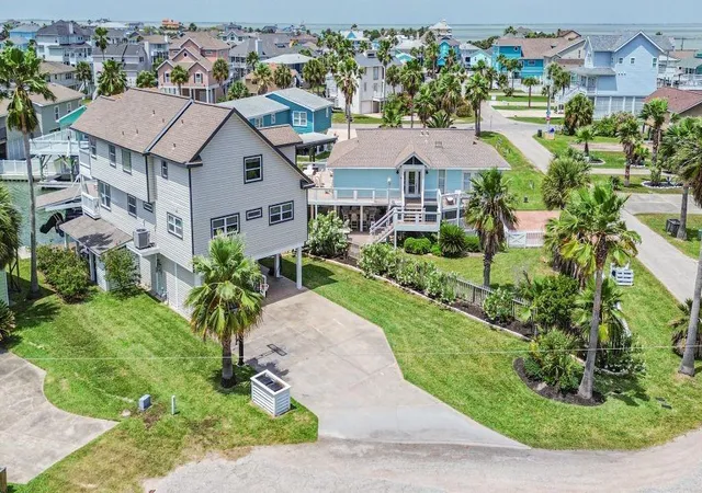 Photo 1 of Single family home for sale at 4319 Spanish Main, Galveston, TX 77554 | MLS# 39141147 | Listing updated on 2026-08-24