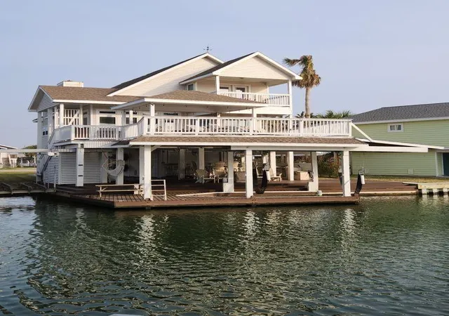 Photo 3 of Single family home for sale at 4319 Spanish Main, Galveston, TX 77554 | MLS# 39141147 | Listing updated on 2026-08-24