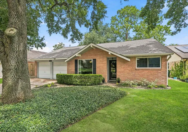 Homes for sale in Houston, TX | 6006 Vicki John Dr, Houston, TX 77096 | MLS# 78005201