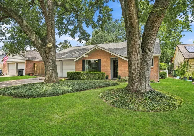 Homes for sale in Houston, TX | 6006 Vicki John Dr, Houston, TX 77096 | MLS# 78005201