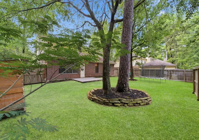 Homes for sale in The Woodlands, TX | 34 Firethorn Pl, The Woodlands, TX 77382 | MLS# 4625345
