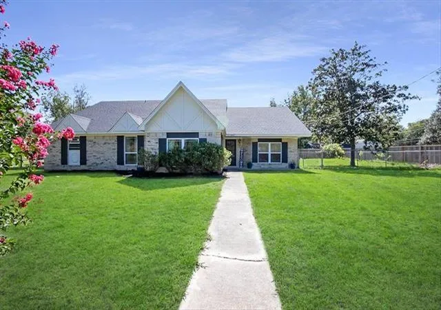 Homes for sale in Sour Lake, TX | 545 Elm St, Sour Lake, TX 77659 | MLS# 20599913