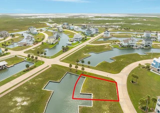 4th image of 21 Big Torch, Hitchcock, TX 77563 | MLS# 7073636