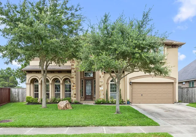 Photo 3 of Mansion for sale at 3726 Walker Fls Ln, Fulshear, TX 77441 | MLS# 54215509 | Listing updated on 2026-07-07