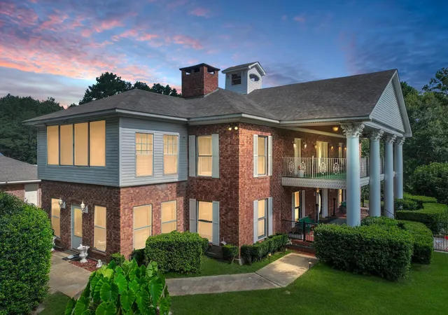 2nd image of 1800 S Magnolia St, Woodville, TX 75979 | MLS# 64189921