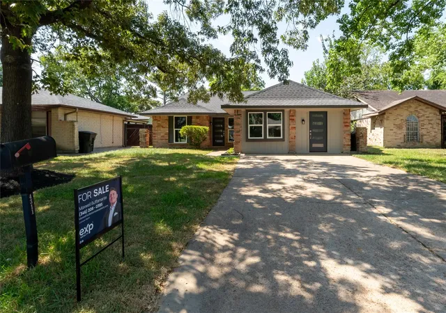1st image of 4311 Fallen Oaks Dr, Houston, TX 77091 | MLS# 11888148