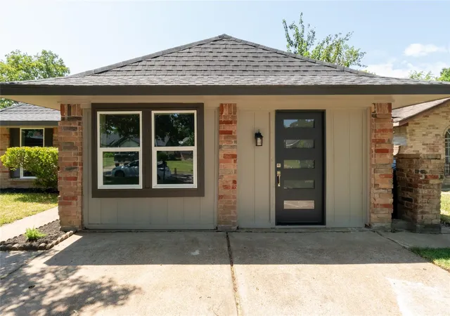 2nd image of 4311 Fallen Oaks Dr, Houston, TX 77091 | MLS# 11888148